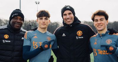 Robin van Persie runs Man Utd training drill with Alejandro Garnacho and Facundo Pellistri