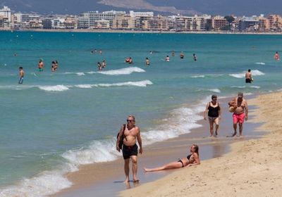 Winter holiday prices surge 28%, says travel operator Tui