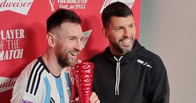 Lionel Messi offers to give away man of the match award after it's given by Sergio Aguero