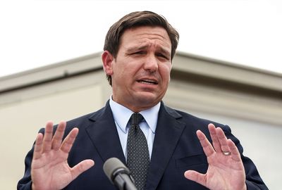 DeSantis demands COVID vax grand jury