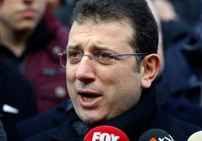 Turkish court gives Istanbul mayor prison term, politics ban