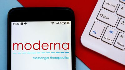 Moderna Stock Shows Surprising Strength; Key Rating Upgraded