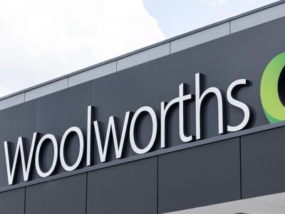 Woolworths buys majority stake in PETstock