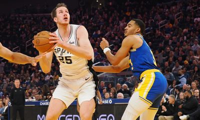 Lakers may have an interest in Spurs center Jakob Poeltl