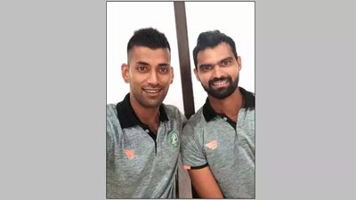 5-for Akshay Wakhare and Aditya Sarwate floor Railways; Vidarbha lead by 213 runs