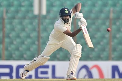 Spinners Taijul, Mehidy see off India for 404 in first Test