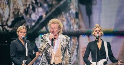Review and pictures: Rod Stewart at Manchester AO Arena