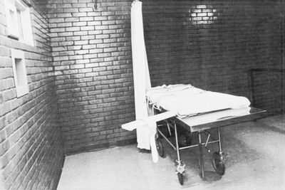 Lethal injection: 40 years of failure