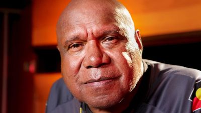 Thousands celebrate life of legendary musician Archie Roach at state memorial