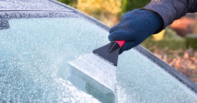De-ice your car windscreen in minutes and avoid £100 fine this winter - see list of hacks