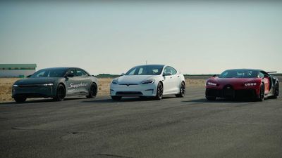 Lucid Air Sapphire Beats Tesla Plaid, Bugatti Chiron In Quarter-Mile Drag Race