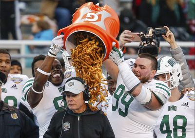 Ranking the 9 best (edible) things college football players could dump on bowl-winning coaches (2022)