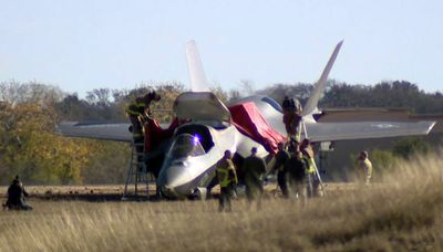 Pilot ejects from fighter jet in Texas in failed landing