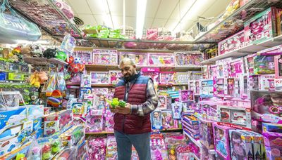 Is this Christmas the last for the Little Village Discount Mall?