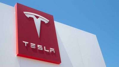 Elon Musk Sells $3.6 Billion Of Tesla Stock As TSLA Is Down 60% YTD