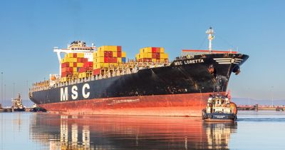 Huge ship sails into Bristol Port becoming biggest ever to dock there