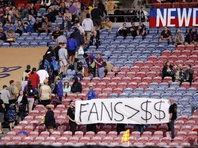 Fan protests begin as Roar beat Jets