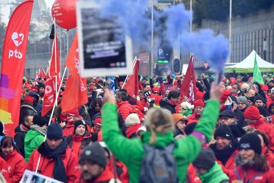 Over 15,000 in Brussels demand protection from high prices