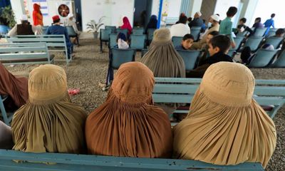 Australia urged to offer asylum to Afghan women in ‘grave danger’ from Taliban