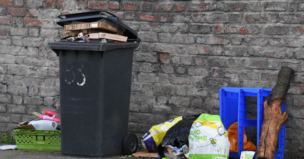 Bin workers announce more strikes in Wirral after…