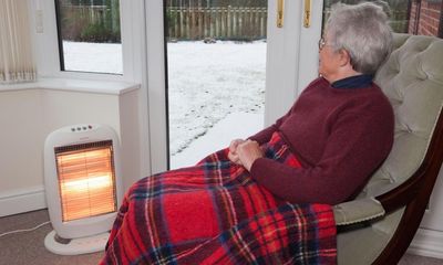 More than 1m poor people with health problems in England at risk from cold