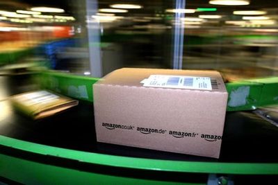 Amazon warehouse workers vote to strike for first time in UK