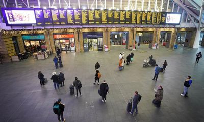 Rail strikes: passengers face fresh wave of weekend disruption