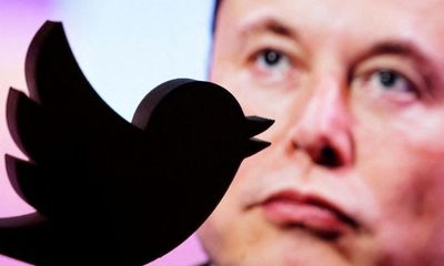 Elon Musk reinstates Twitter accounts of suspended journalists