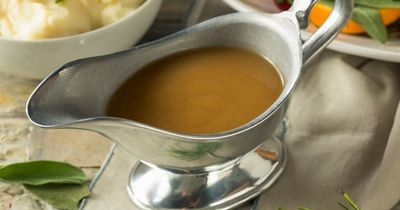 Scientist explains perfect formula for making the best gravy
