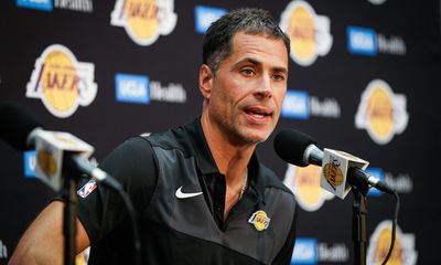 Lakers will likely wait a few more weeks before making a trade