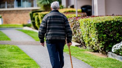 Elderly and aged care COVID-19 deaths expected to rise over Christmas in NSW