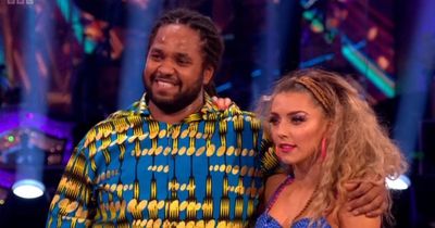 Strictly fans spot celebs in tears over Hamza's perfect score for final dance