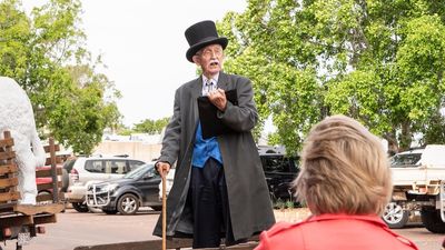 Longreach town crier Patrick Casey and the 'ancient and honourable' guild of Australia's human foghorns