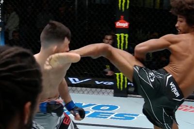 UFC Fight Night 216 video: Alex Caceres lands beautiful head kick, pounds out Julian Erosa