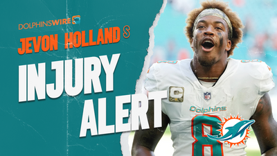 S Jevon Holland leaves game vs. Bills with injury