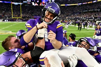 Vikings win division with historic comeback win, Bills clinch playoff berth