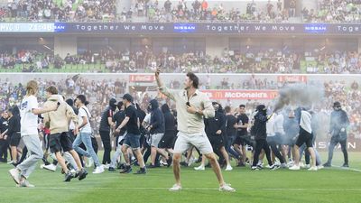 Victoria Police ramps up investigation into A-League Men Melbourne derby pitch invasion