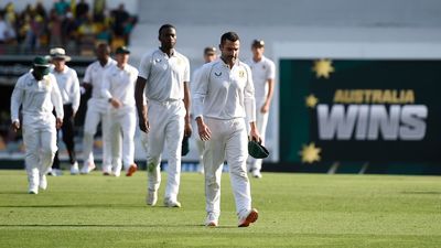 South Africa captain Dean Elgar calls out Gabba pitch as bad for Test cricket after two-day Test defeat