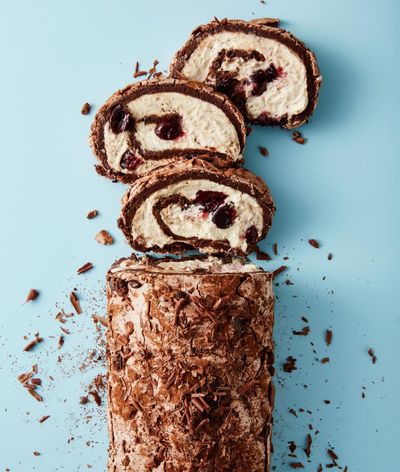 How to make the perfect chocolate roulade – recipe