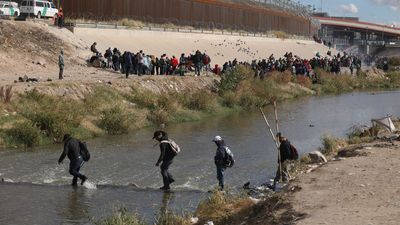El Paso declares emergency over expected migrant influx once Title 42 expires