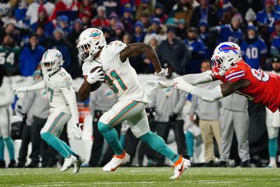 Best photos from Dolphins’ Week 15 loss vs. Bills