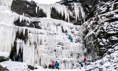 UK weather: temperatures to reach up to 14C as cold snap ends overnight