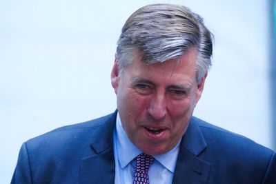 Graham Brady urges Tories to thrash out differences in private