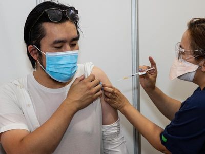 COVID-19 vaccinations saved Aust $181b