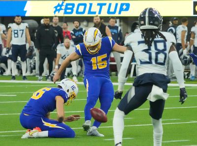 Twitter reactions to the Titans’ 17–14 loss to the Chargers