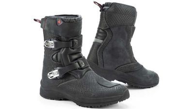 Stylmartin Presents The New Navajo EVO Low WP Adventure Boots