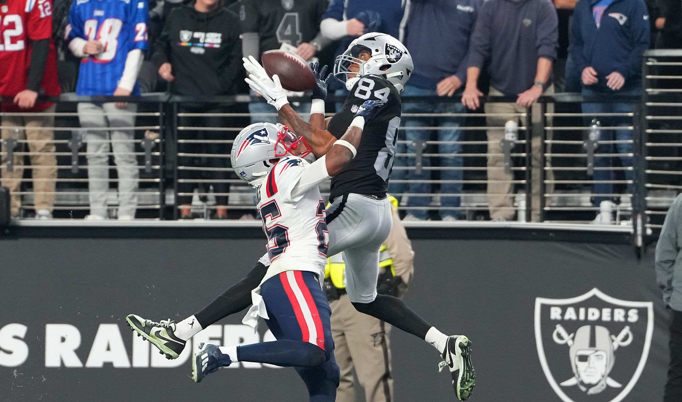 Raiders winners and losers in 30-24 victory vs. Patriots