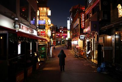 Quiet before Christmas in Seoul night-life district of deadly crowd crush