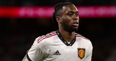 Erik ten Hag's past remarks hint at imminent exit for Aaron Wan-Bissaka amid Leeds United links