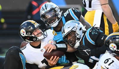 Best photos from Panthers’ Week 15 loss to Steelers